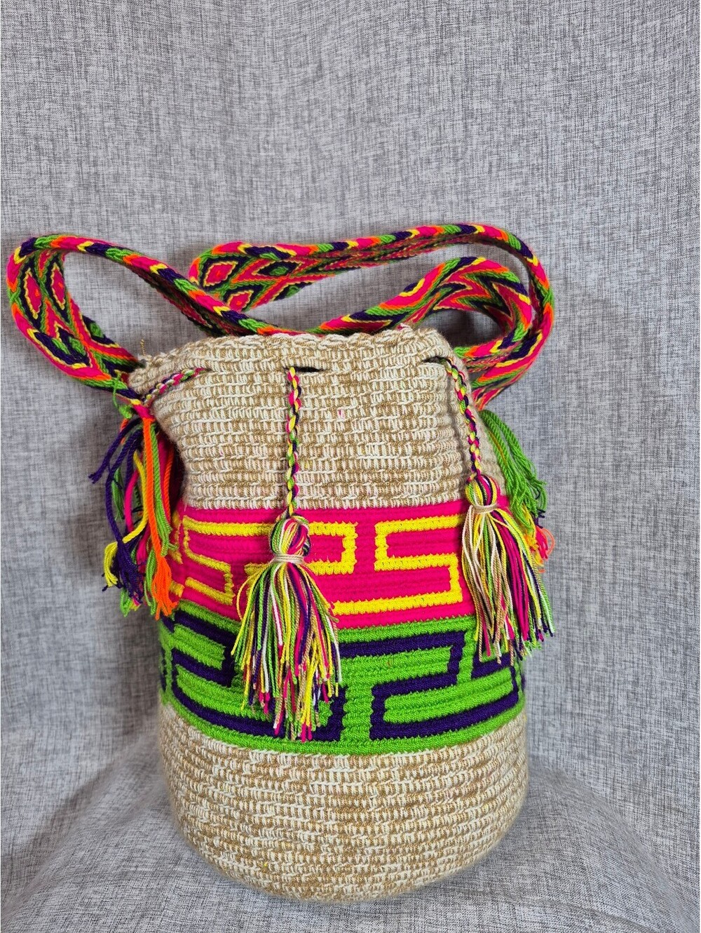 Authentic Wayuu Mochila Bag Handmade Colombian Crochet Boho Bucket Crossbody - Picture 1 of 7